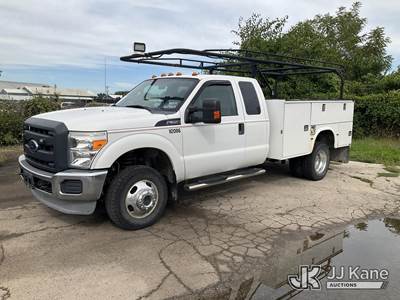 2013 Ford F-350 SD Extended-Cab Service Truck