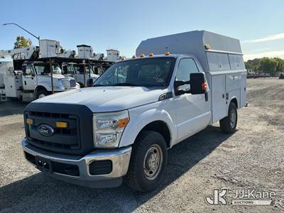 2015 Ford F350 Enclosed Service Truck