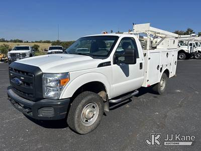 2016 Ford F350 4x4 Service Truck