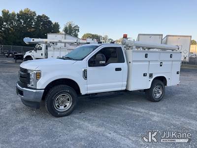 2019 Ford F350 4x4 Service Truck