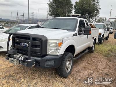 2012 Ford F350 4x4 Extended-Cab Service Truck