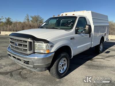 2002 Ford F350 4x4 Enclosed Service Truck