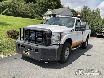 2015 Ford F350 4x4 Service Truck