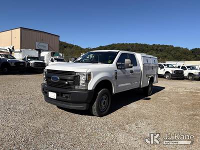2019 Ford F350 4x4 Extended-Cab Enclosed Service Truck