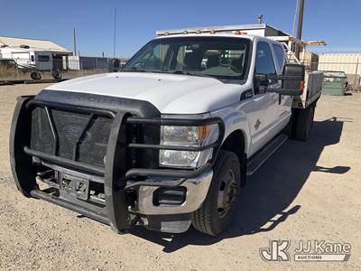 2013 Ford F-350 SD Crew-Cab Flatbed/Service Truck