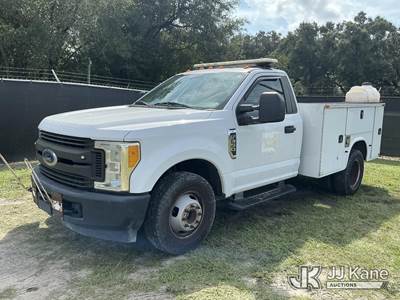 2017 Ford F-350 SD XLT DRW Service Truck