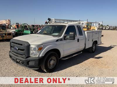 2015 Ford F-350 SD Extended-Cab Service Truck