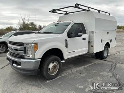 2017 Ford F350 4x4 Service Truck