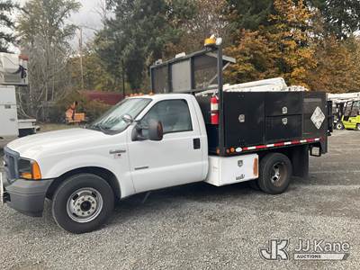 2006 Ford F350 Flatbed/Service Truck