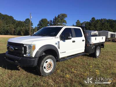 2019 Ford F-450 SD Crew Cab DRW Flatbed/Service Truck