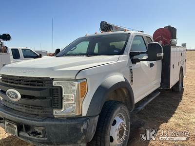 2017 Ford F-450 SD Extended-Cab Mechanics Service Truck