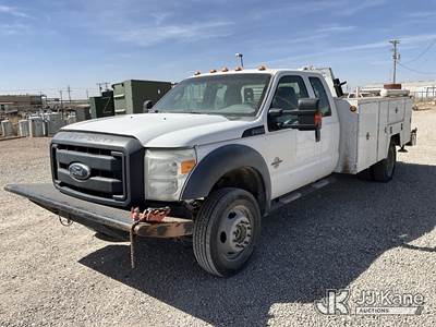 2014 Ford F-450 SD Extended-Cab Service Truck