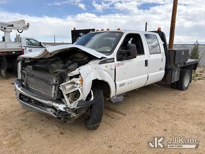2013 Ford F-450 SD Crew-Cab Flatbed/Service Truck