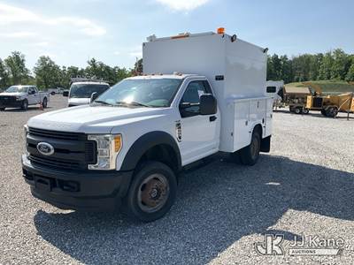 2017 Ford F-450 SD Enclosed High-Top Service Truck