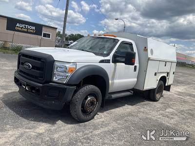 2016 Ford F450 4x4 Enclosed Service Truck