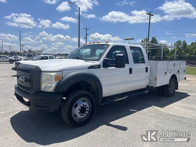 2015 Ford F-450 SD Crew-Cab Service Truck