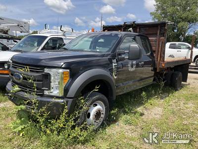 2017 Ford F-450 SD SuperCab DRW 2WD Extended-Cab Dump Flatbed Truck