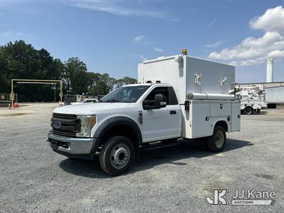 2017 Ford F450 Enclosed High-Top Service Truck