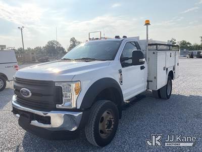 2017 Ford F-450 SD Service Truck