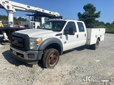 2016 Ford F-450 SD Crew-Cab Service Truck