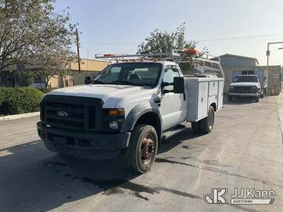 2009 Ford F-450 SD Regular Cab DRW Service Truck