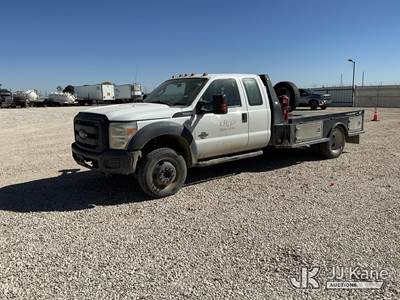 2015 Ford F-550 Extended-Cab Flatbed/Service Truck