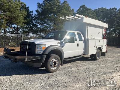 2013 Ford F-550 Enclosed High-Top Service Truck