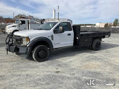 2017 Ford F550 4X4 Flatbed/Service Truck