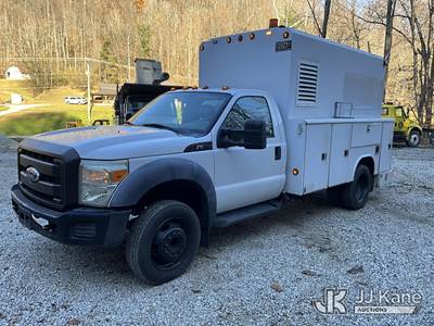 2011 Ford F-550 Enclosed Utility/Air Compressor Truck