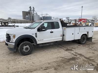 2018 Ford F-550 SuperCab DRW 4WD Extended-Cab Service Truck
