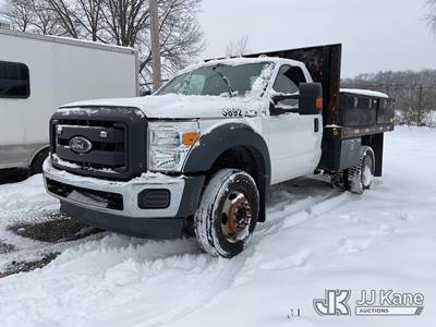 2016 Ford F-550 Flatbed/Service Truck