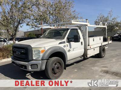 2015 Ford F-550 Flatbed/Service Truck