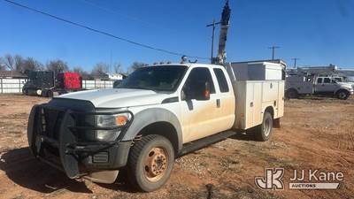 2011 Ford F-550 Extended-Cab Service Truck