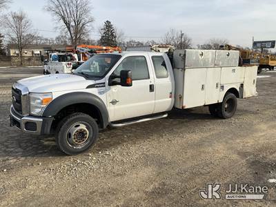 2016 Ford F-550 Extended-Cab Service Truck