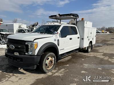 2017 Ford F550 4x4 Crew-Cab Service Truck