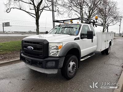 2012 Ford F-550 SuperCab DRW 2WD Extended Service Truck