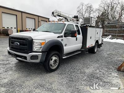2016 Ford F-550 SuperCab DRW 4WD Extended-Cab Service Truck