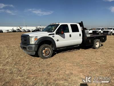 2015 Ford F-550 4WD Crew-Cab Flatbed/Service Truck