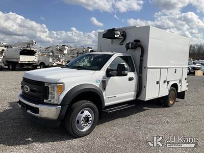 2017 Ford F550 4x4 Enclosed Service Truck