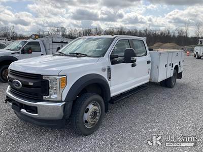 2017 Ford F550 4x4 Crew-Cab Service Truck