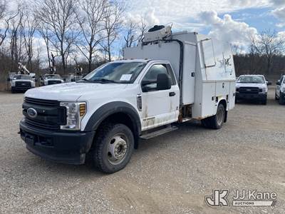 2019 Ford F550 4x4 Air Compressor/Enclosed Utility Truck