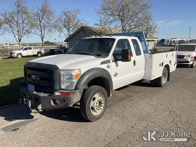 2016 Ford F-550 SuperCab DRW 4WD Extended-Cab Service Truck