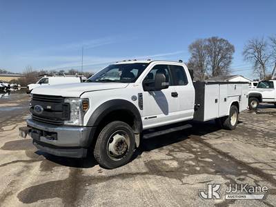 2018 Ford F-550 Extended-Cab Service Truck