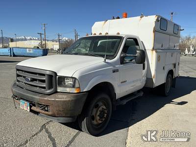 2004 Ford F-550 Enclosed Service Truck