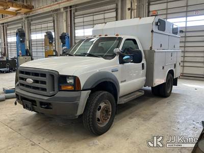2006 Ford F550 4x4 Enclosed High-Top Service Truck