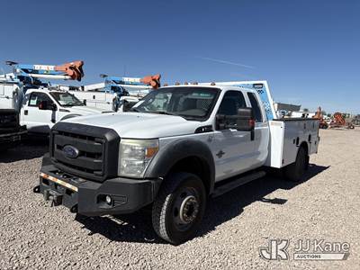 2015 Ford F-550 Extended-Cab Service Truck