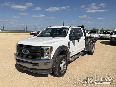 2019 Ford F-550 Crew-Cab Flatbed/Service Truck