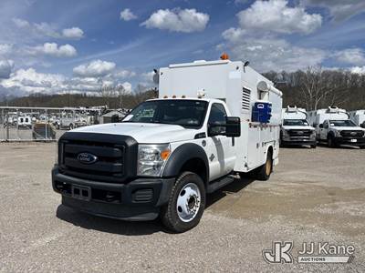 2016 Ford F550 Regular Cab DRW 2WD Air Compressor/Enclosed Utility Truck