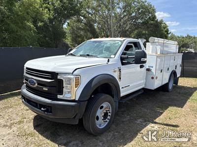 2019 Ford F-550 URD/Flatbed Truck