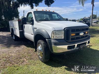 2007 Ford F550 4x4 Dual Wheel Service Truck